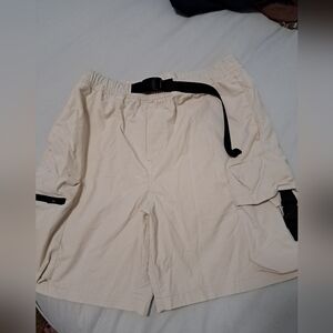 Cotton On Body Cream Cargo Shorts with Black Belt Size M Stretch 32" 17" L